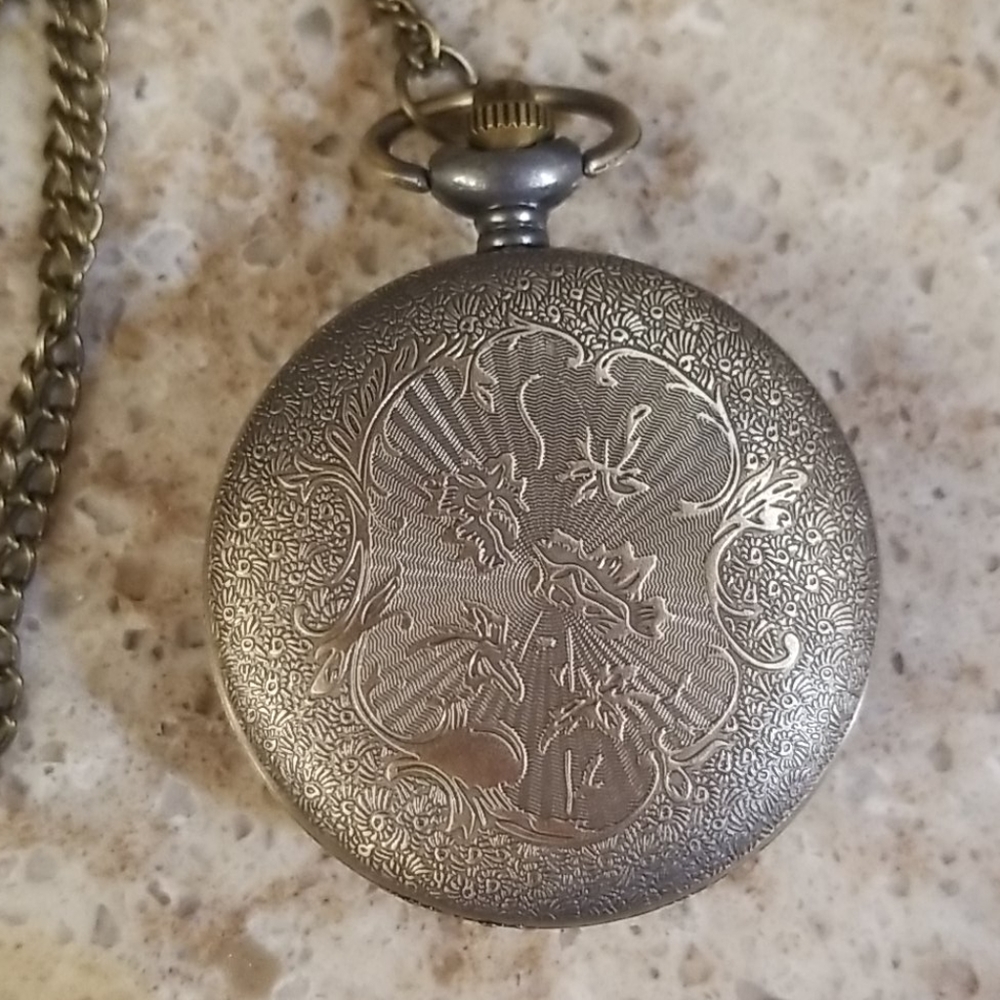 LAST 1🆕️Corpse bride antique bronze chain watch - Picture 2 of 6